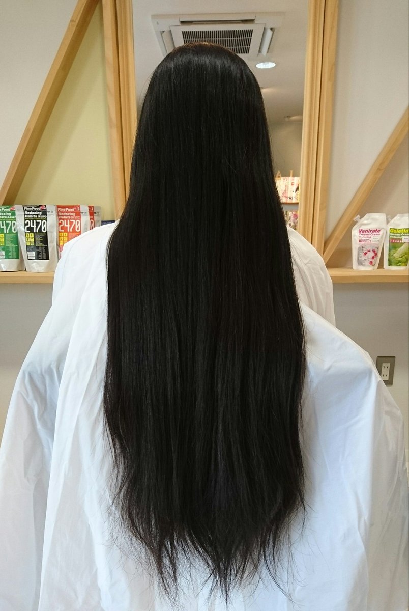 ユイ Auf Twitter 髪をざっくり50cm以上切りました 切っ た髪はヘアドネーションに活用していただく予定 どうせ 捨てられるもので使えるならば使わないともったいない コチラ Npojhdac が受け付けてらっしゃる髪の寄付 写真はビフォー 途中経過 アフター