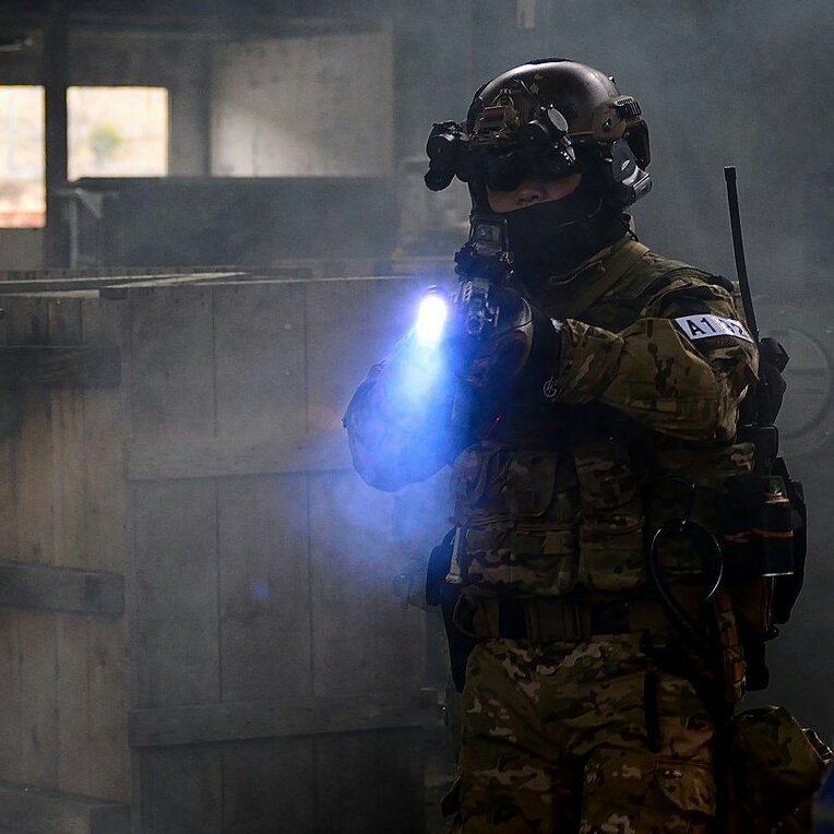 目指せjwgrom Jw Grom Gromとはポーランド語で雷鳴を意味する ポーランドの対テロ作戦に特化した特殊部隊の装備を収集中 まだまだレプリカ混じりでポー特を勉強中なのでよろしくお願いします 目指せjwgrom Jw Grom Gromとはポーランド語で雷鳴を意味する ポーランドの対テロ作戦に特化した特殊部隊の装備を収集中 まだまだレプリカ混じりでポー特を勉強中なのでよろしくお願いします