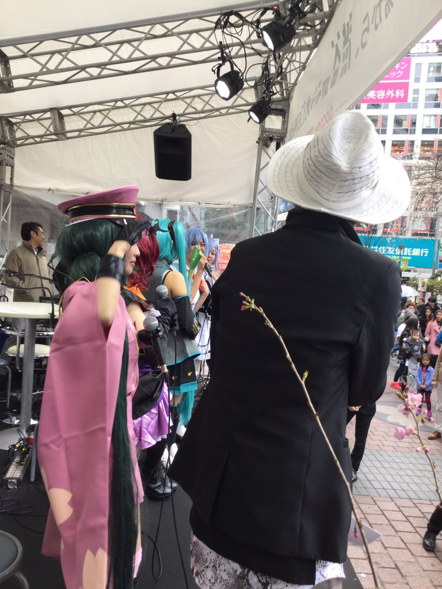 渋谷のラジオ On Twitter 渋谷のカラオケ部 衣装がかわいい お客さんにも外国人の方がちらほら 渋谷はサブカルチャーの街だと改めて実感しています 渋谷のラジオ 渋谷のカラオケ部 コスプレ カラ鉄