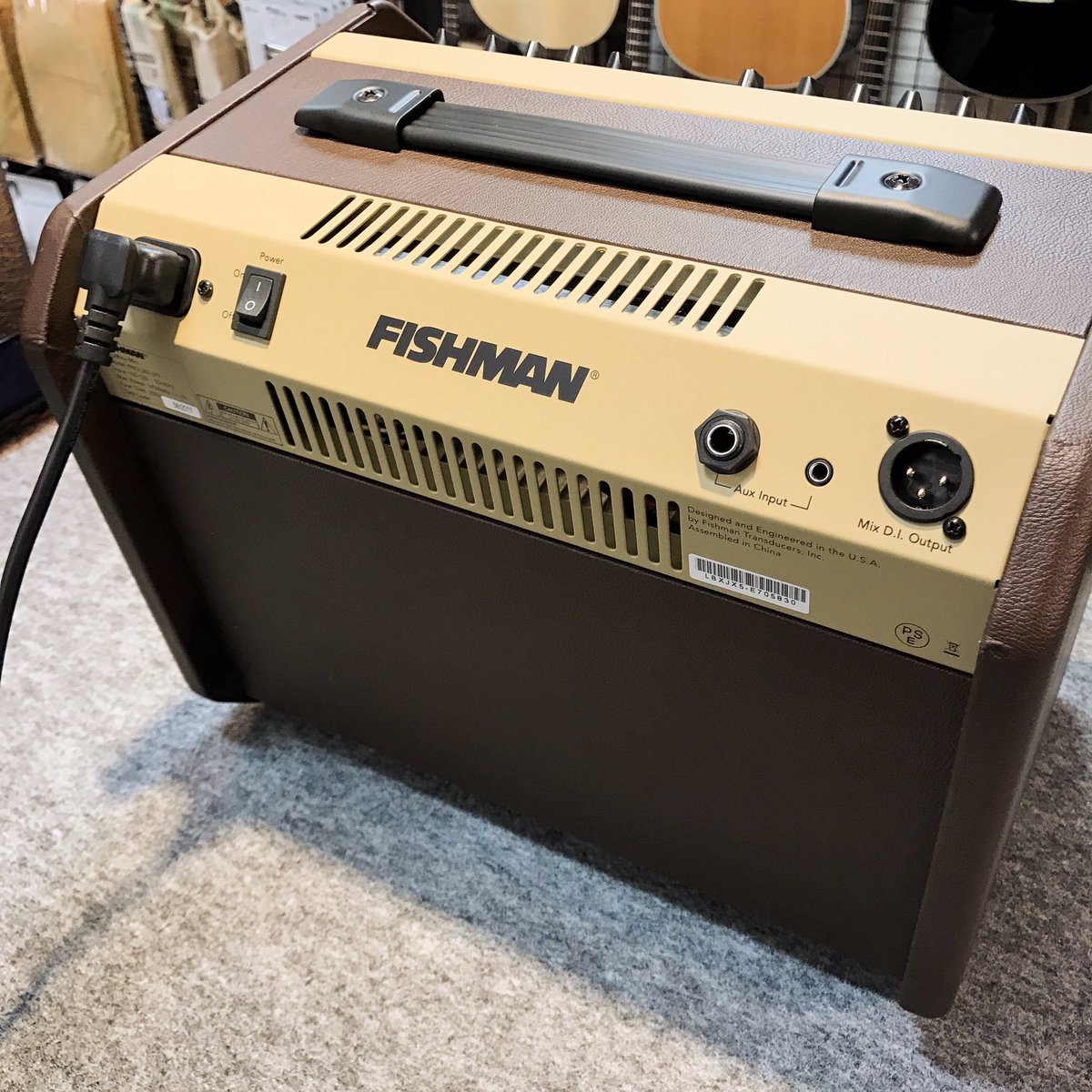 SOUND_STEP's tweet photo. FISHMAN LOUDBOX MINI アコースティックギター用アンプが入荷しましたー!¥35,800-税抜です! #fishman
#loudbox
#loudboxmini
#amp
#アコースティックギター
#mic入力もあり
#60w https://t.co/OKLA2RFsUb