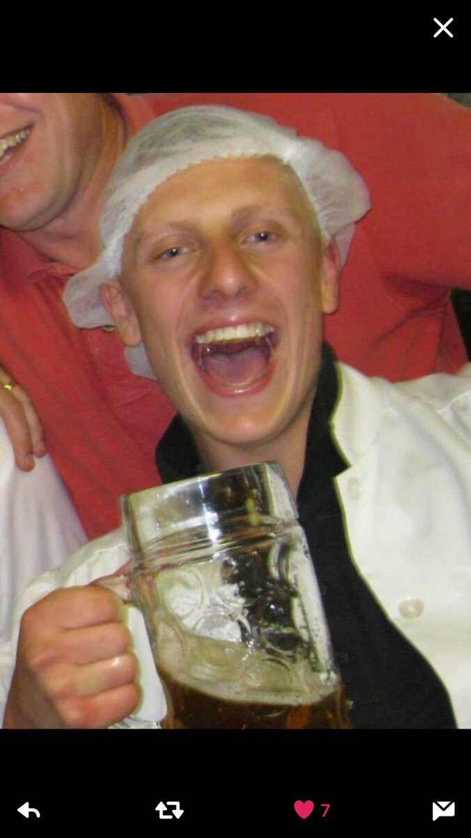 CharlieMadden18's tweet photo. @tombarnardsafc happy birthday pal https://t.co/ZdoSVCtpdo