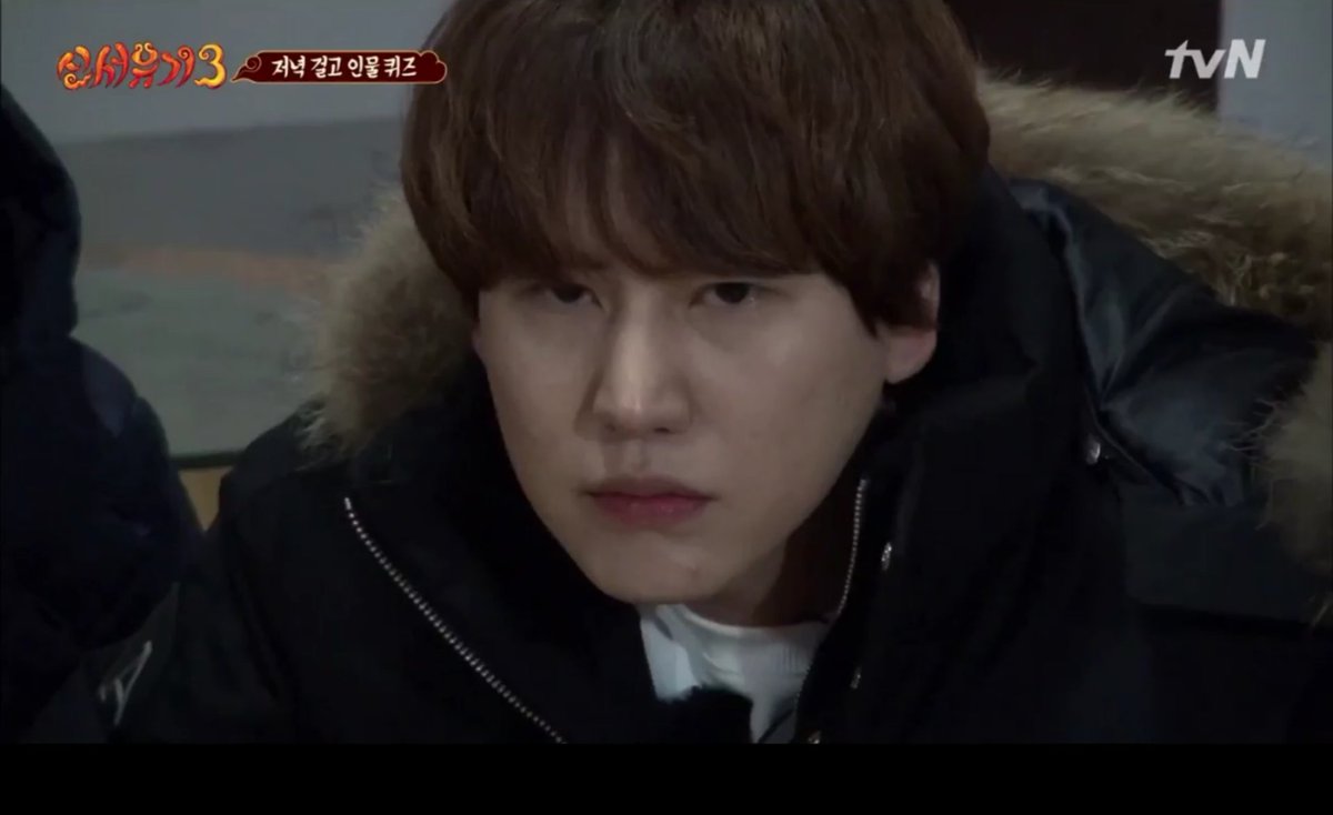 euneun_jae's tweet photo. คยูเข้าทวิตมาคงแบบ ขะ..ไข่อยู่ไหน?? แล้วไอ้ในดิสนี่ใคร??55555555555555555 https://t.co/IJrhmha1Q1