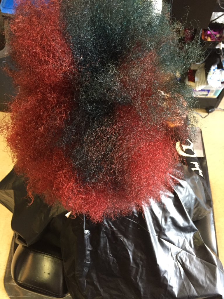 Hairbyyani's tweet photo. Dare to be different #colorboyz @Joico #sapphireblue #hairbyyani #yassss https://t.co/pFkYClJ6NB