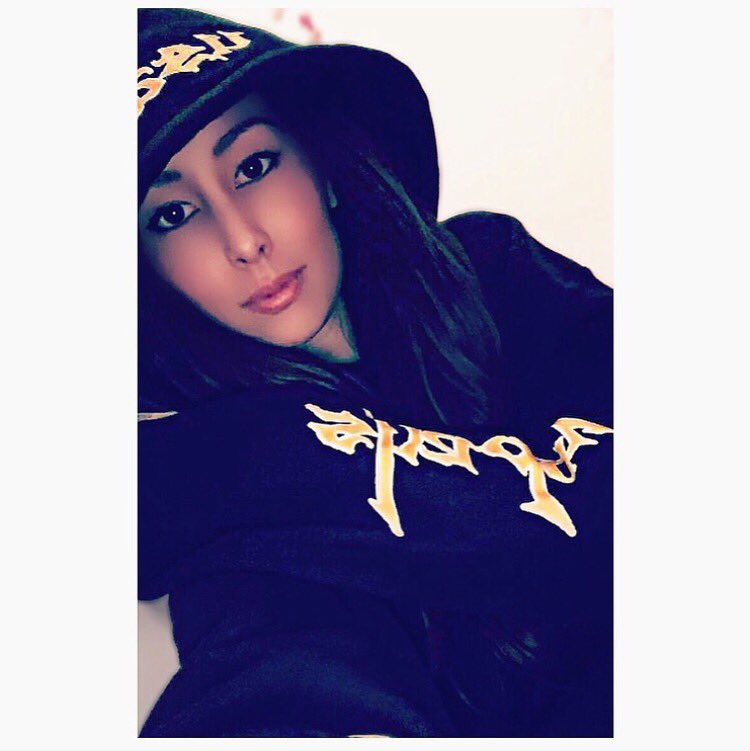 bmelodi's tweet photo. LOVE @JHenwick as a strong Asian female lead in @MarvelIronFist 👊🏻I need badass fighting skills to match my hoodie 😂 #ColleenWing #IronFist https://t.co/43u3xXb55N