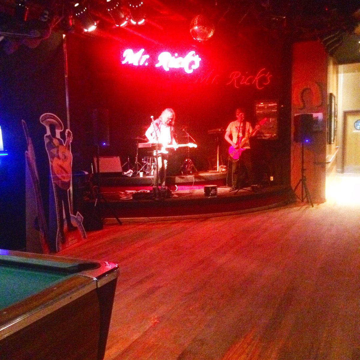 JayHabanos's tweet photo. #liveband #mrricks #weekend #centralcoast #avilabeach https://t.co/vQGg3XQyPc