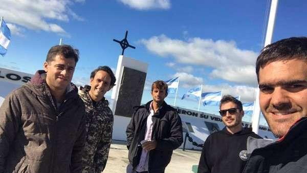 View image on Twitter