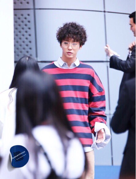 RobinBang0331's tweet photo. 170401 서울패션위크 프리뷰 #BAP #방용국 오늘의 헤어스타일을...ㅋㅋㅋㅋㅋㅋ https://t.co/PSTXkcHdnX