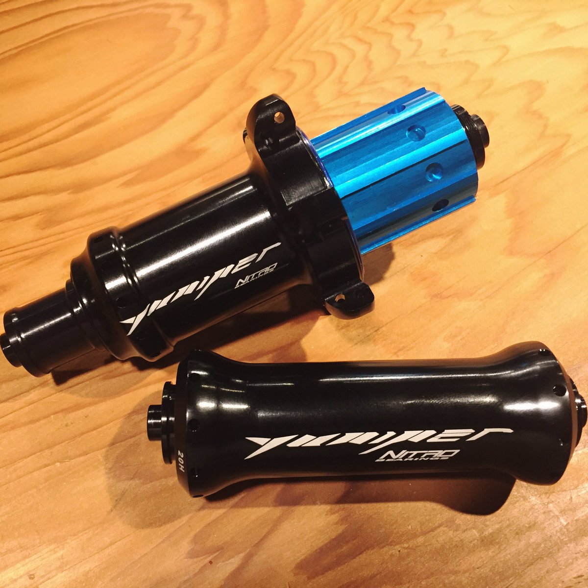 ipple181's tweet photo. Yuniper
#roadbike #hub #ridelife #yuniper #ridelife #bike #bicycle #wheelparts #shimanosystem #11speed #germany #shinphoto #taiwanagent #mit https://t.co/T9LhDZ7idQ
