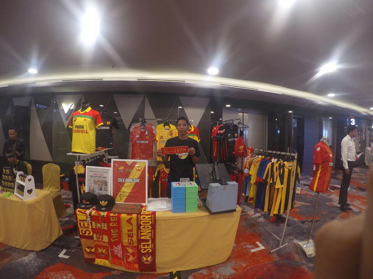 WahyuYordan's tweet photo. Nak beli jersi Selangor pun boleh kat #SayIgnite2017 ni. Jersi lama dan baru ada jual kat sini https://t.co/dF6xv2Og0w