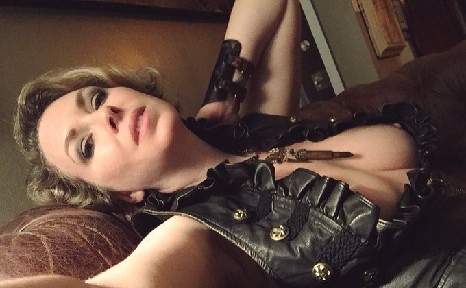 Fresh pics, only moments ago...heading out for debauchery...yes, like this. Show ur gratitude4the visual<a href="/tag/femdom"class="tags"><span>#femdom</span></a><a href="/tag/latex"class="tags"><span>#latex</span></a><a href="/tag/fetish"class="tags"><span>#fetish</span></a>