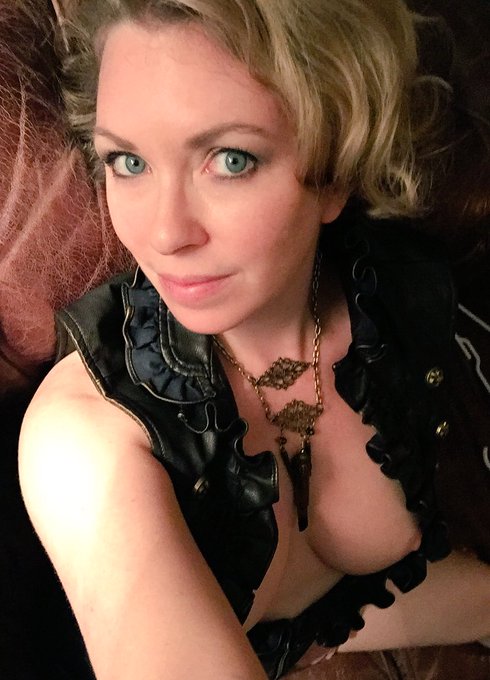 Fresh pics, only moments ago...heading out for debauchery...yes, like this. Show ur gratitude4the visual<a href="/tag/femdom"class="tags"><span>#femdom</span></a><a href="/tag/latex"class="tags"><span>#latex</span></a><a href="/tag/fetish"class="tags"><span>#fetish</span></a>