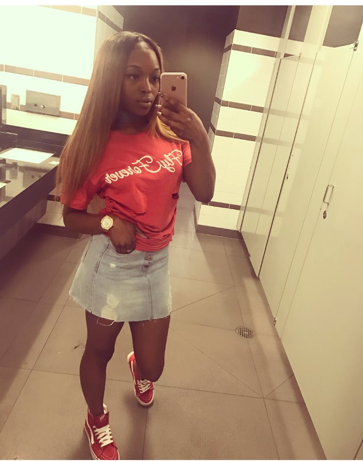 peerlesslady_'s tweet photo. #FlyForever #FlyYourself 😜✈️ Support the movement @ https://t.co/iKxTGSAZEp @FlyKlark https://t.co/uYlJOtsoqP