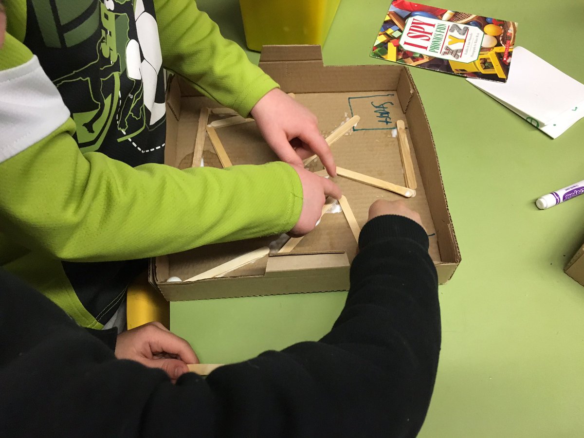 judith_hardman's tweet image. This week&apos;s Maker&apos;s Studio challenge was marble mazes!  #applieddesign #gluefun