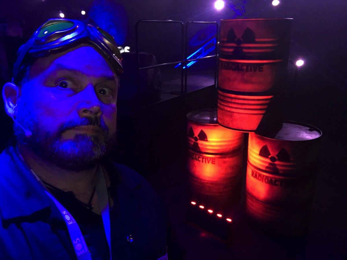 kevinhoneycutt's tweet photo. You don’t come to @EosEd2017 with halfway ideas or messages…this is where Earth changing learning begins! https://t.co/qCmXVlM1r0