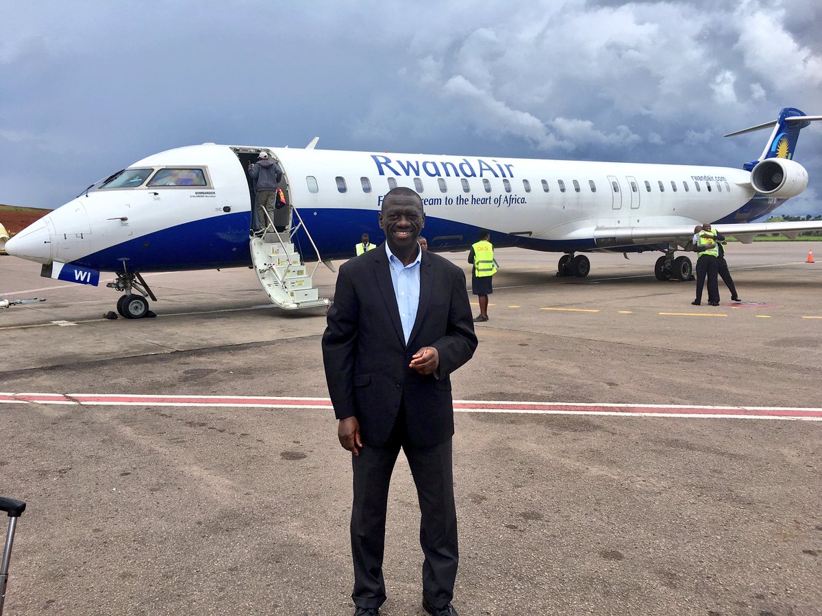 kizzabesigye1's tweet photo. Travelling Rwanda Air to Nairobi. Rwanda Air doing a great job- keep it up! @dailynation https://t.co/Pl1JWZGfv9