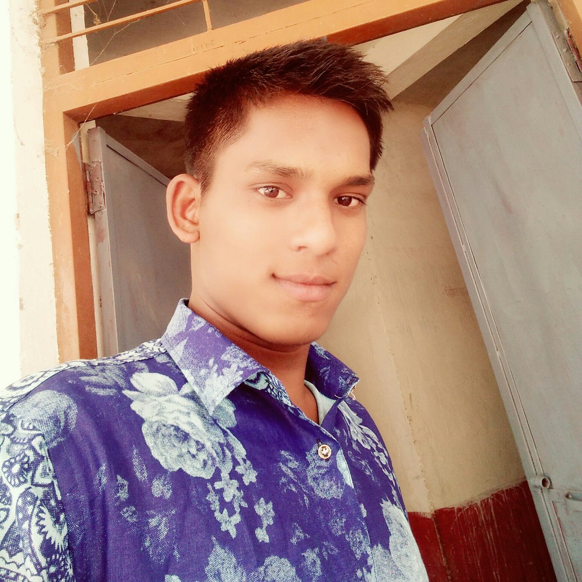 devendra_john's tweet image. #NewProfilePicWrasalmeniyalookNeverTheShild