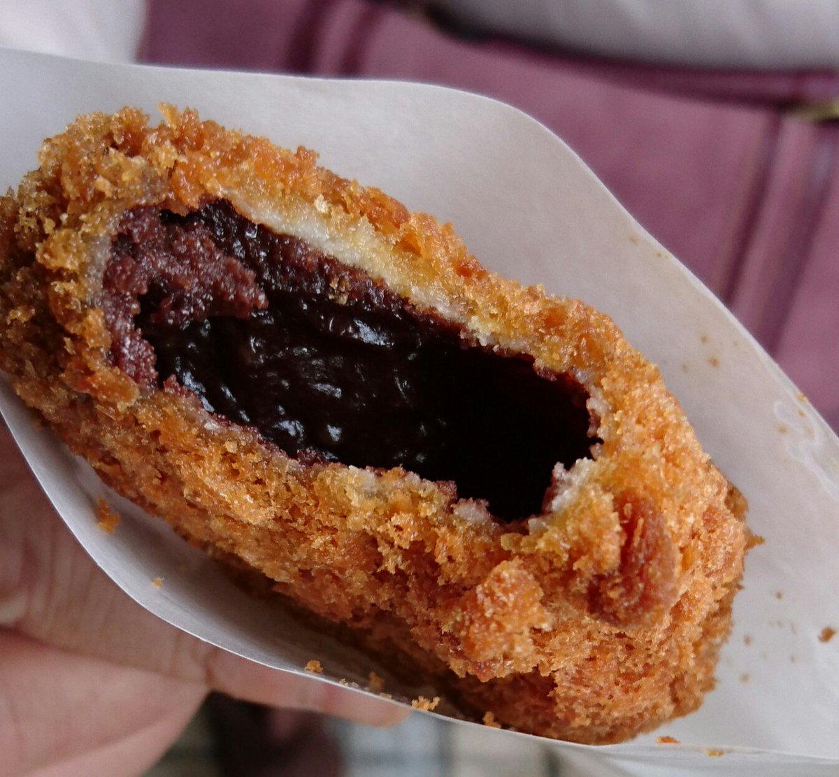 こきゅう Twitterren 小町通りで嵐の技ありっで智くんが食べた鎌倉コロッケのチョココロッケも食べてみた これアリ ですわ おかずじゃなくておやつとして かじった写メでごめんなさい 鶴岡八幡宮で祈願もしてきました 人 嵐もファンもhappyな一年であります