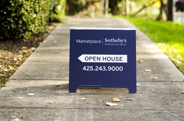 slashrealestate's tweet photo. People get into property investing, because real estate is a great way to increase your investment... #Investinr... https://t.co/Ba8Qn9GfRT
