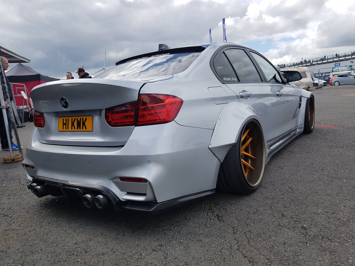 CruisinUk's tweet photo. #cruisinuk #fastshow #cartime https://t.co/uEL32biK7A