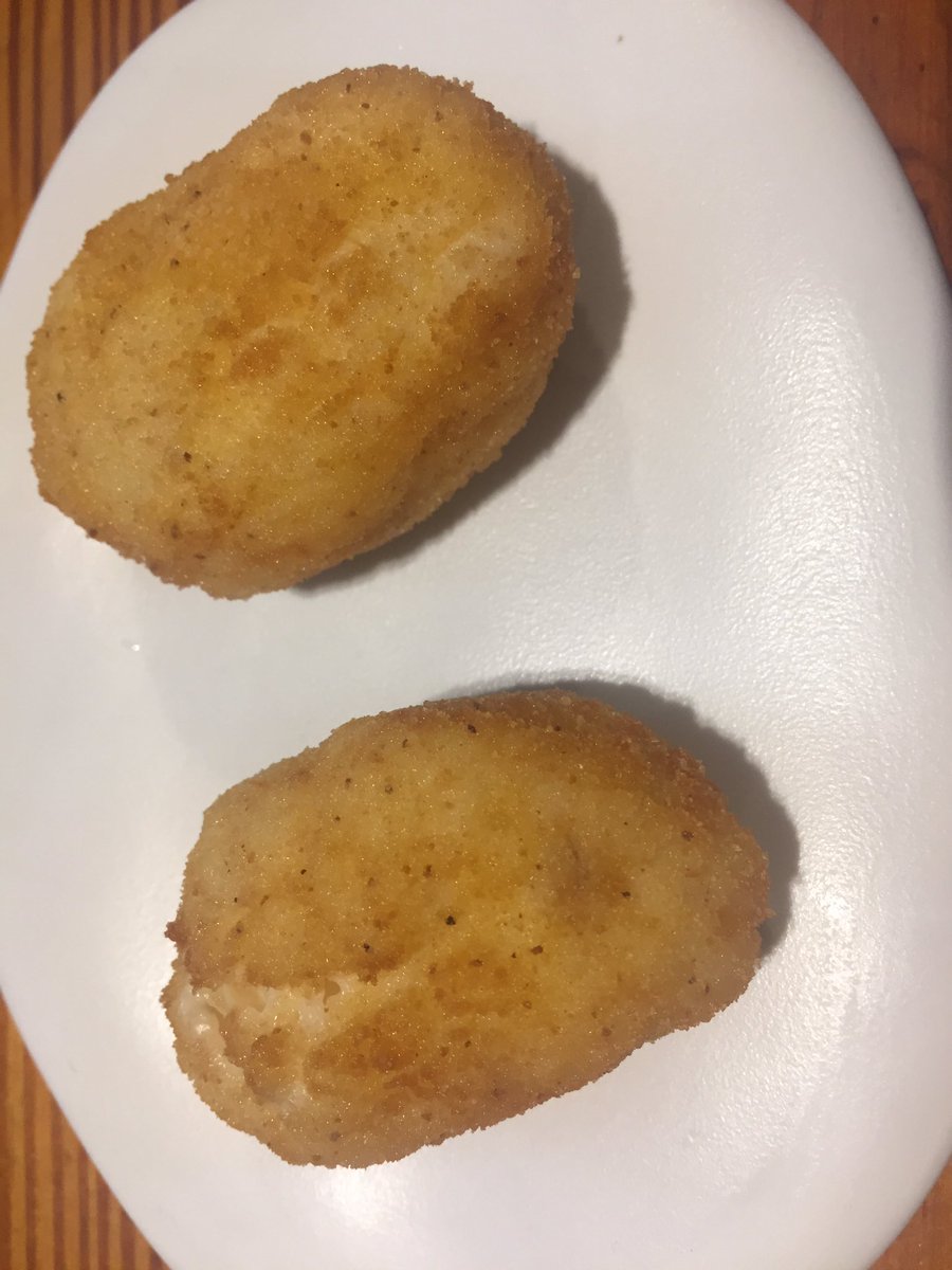 JADuyos's tweet photo. Les presento la croqueta campeona del mundo #Joselito 2017 del gran @igNachoSolana,cremosa y https://t.co/sbzNmV8lph https://t.co/JoZzTqm9pB