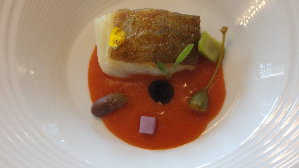 #Baccala e #pomodori #piennolo #ristorante <a href="/paolopresident/">Paolo Gramaglia</a> #ristorante 1* #michelin <a href="/gitlchefs/">Great Italian Chefs</a> <a href="/cdechef/">Compagnia degli Chef</a> <a href="/BrigataBlog/">BRIGATA</a> <a href="/IlMattinoFoggia/">Il Mattino quotidiano</a>
