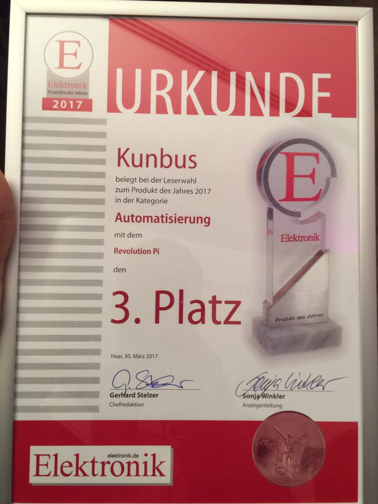 nitramk1's tweet photo. @pdj17 @Raspberry_Pi  @Kunbus1  great evening with great solutions. Thanks to all voters for winning this award https://t.co/tV7UcG7jKu