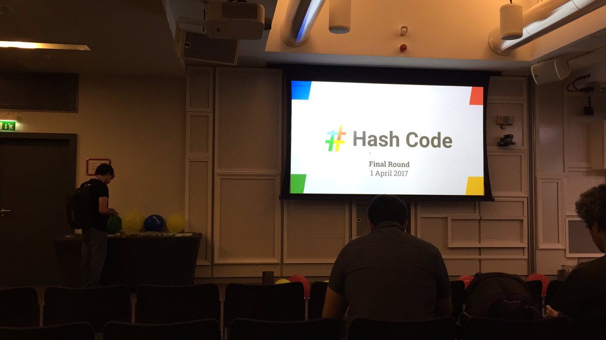 LorenzoDiTucci's tweet image. #bozzyBoys ready for final round #hashcode2017