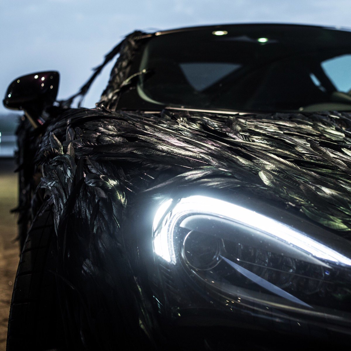 asianwealthmag's tweet photo. #McLaren announces the introduction of a #FeatherWrap as an option.
Available on the McLaren 570GT, on 1 April, 2017. 😉 https://t.co/HrcQ72L2Xz