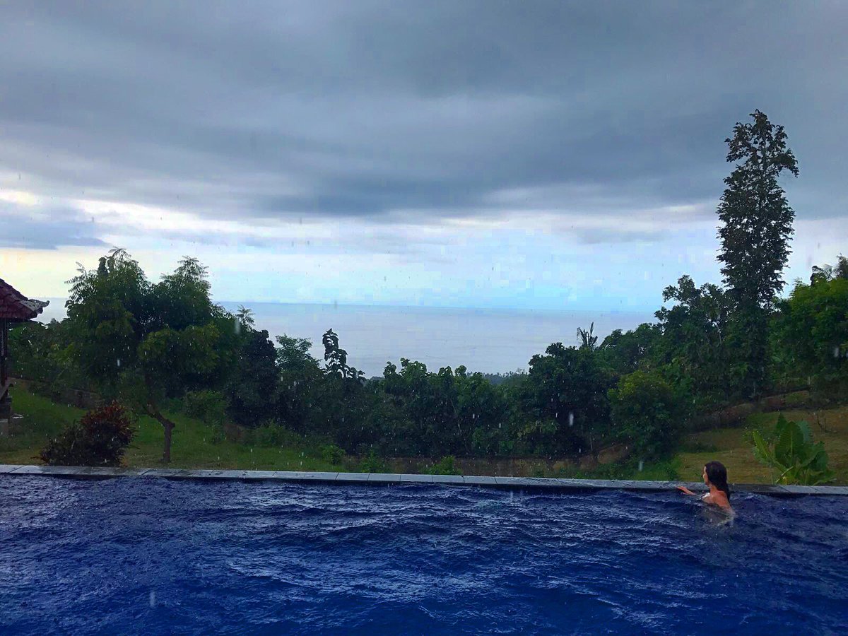 HofNatalie's tweet image. My home for the next few days😬😍 #simplyhappy #lovina #thehamsa #northbali