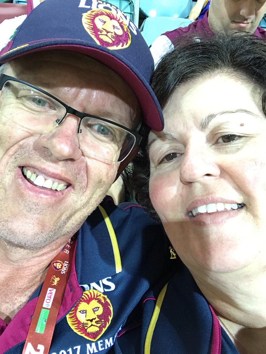 Karen Foster tweet media