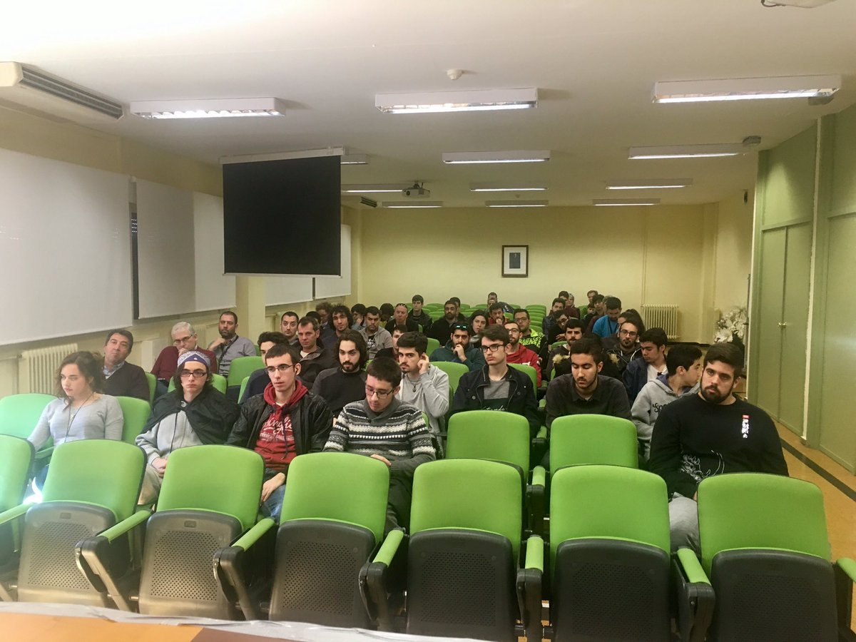 CesarJRamos's tweet image. Un placer empezar la mañana de sábado con la inauguración del Arduino Day 2017 gracias por la invitación a @SolEpcc