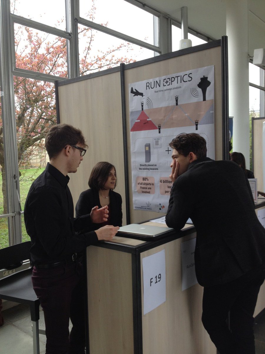 ClDelphin's tweet photo. #seedsummit2017 avec #Runoptics décollez en toute sécurité ! https://t.co/ajc2mUDJW3