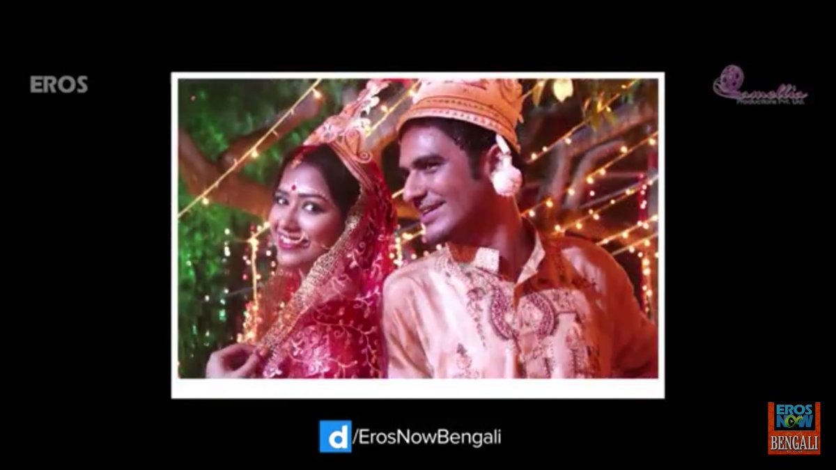 Brata305's tweet photo. Love this marriage album from #bibahodiaries .#Ajit r #Satya ( @sohinisarkar01 ) k aksate dkr i66a chilo sei #phoring ar somoy teke thanks.. https://t.co/qLYuBsROvP
