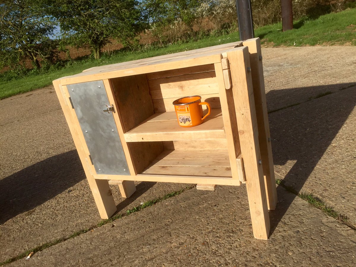 GethynTree's tweet image. New stock for sale, all one-offs, when it&apos;s gone it&apos;s gone!
Elm chopper £240
Cabinet £70
Crate coffee table £50
#handmade  #interiordesign