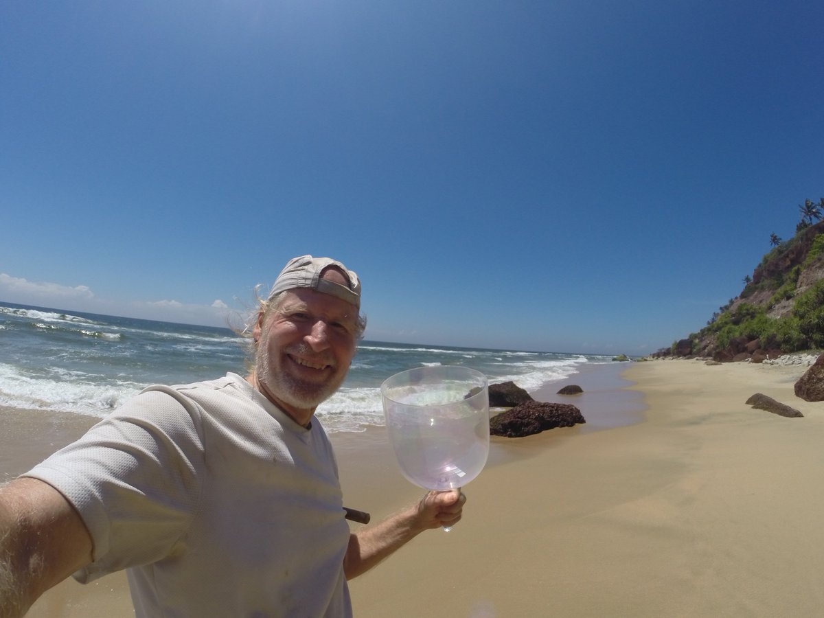 GregLungerAware's tweet photo. will be doing #soundhealing along the way in my #VanLife adventures...private sessions too...=) https://t.co/skybItkrbE
