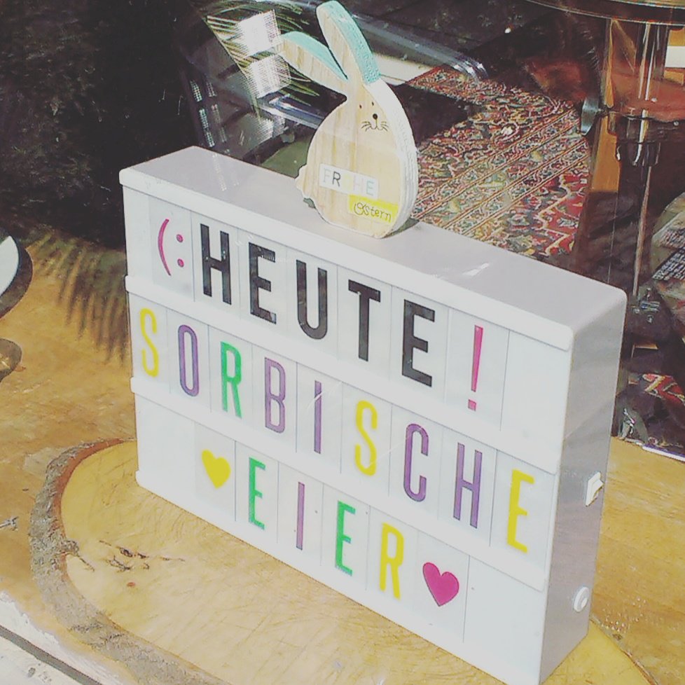 TalentStube's tweet photo. Schaut mal rein im Glück ist Jetzt, Frankfurt. Ob zum Eier malen, Sonne tanken oder schaukeln. #talentstube https://t.co/TafwXUS4ND