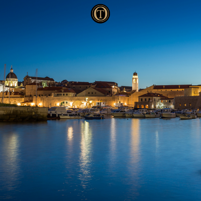 OundleTravel_'s tweet photo. Experience the nightlife of Croatia's Old Town! With its exciting atmosphere, it's a place you won't forget! https://t.co/qZQkwIPQpN