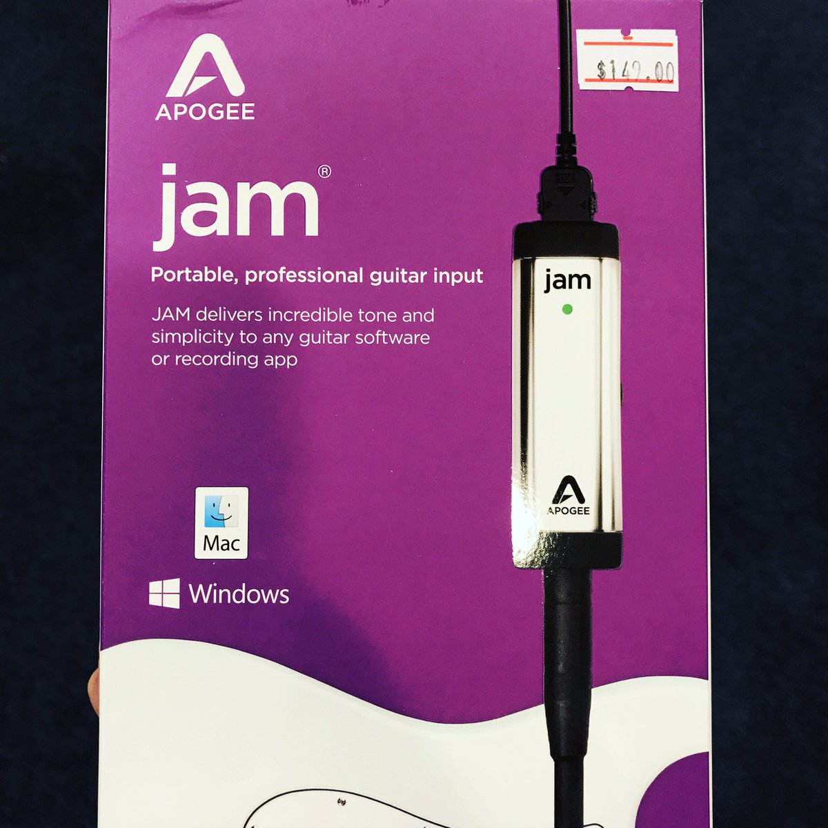 MusicTouchHeart's tweet photo. Finally Apogee came out with the Windows version for its #apogeejam #guitarinterface #apogee https://t.co/Jxavhb5y5z