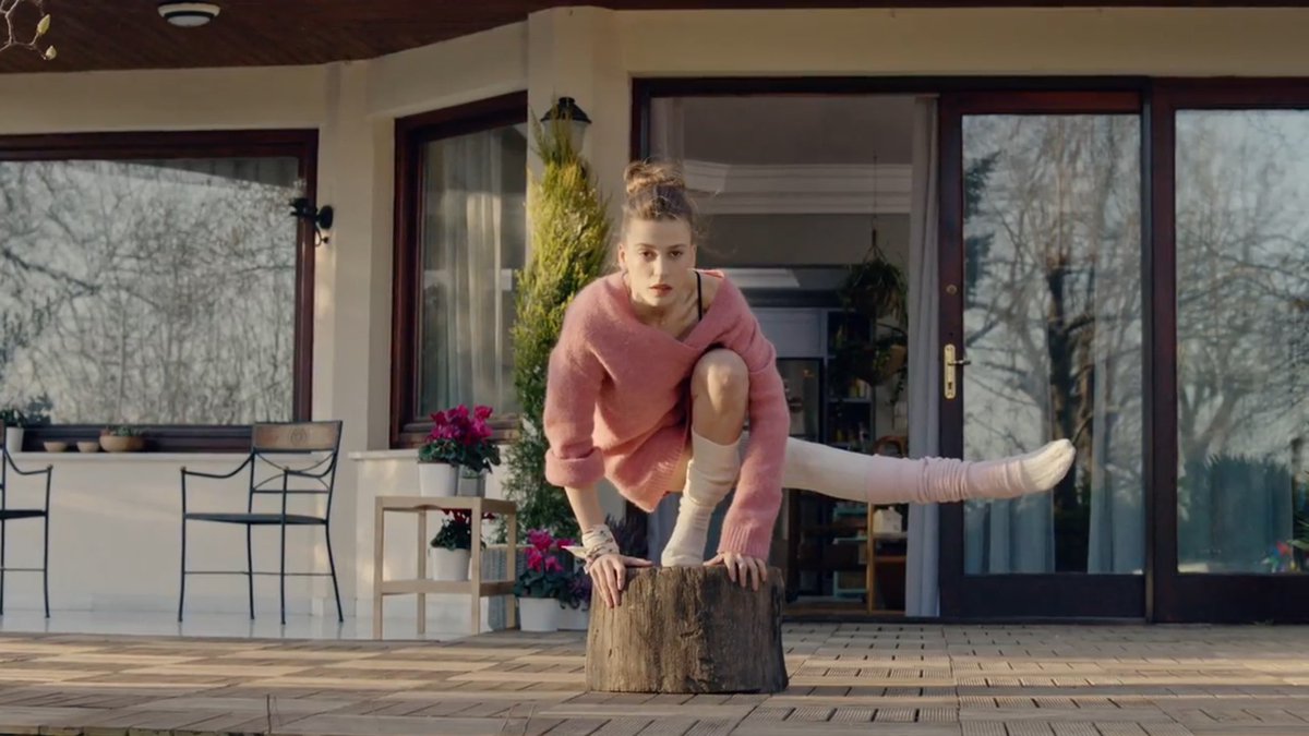 SSAlbanianFans's tweet photo. 1st episode of Fi #SerenaySarikaya @puhutv @fidizisi @ayyapim https://t.co/ugAOExGarV