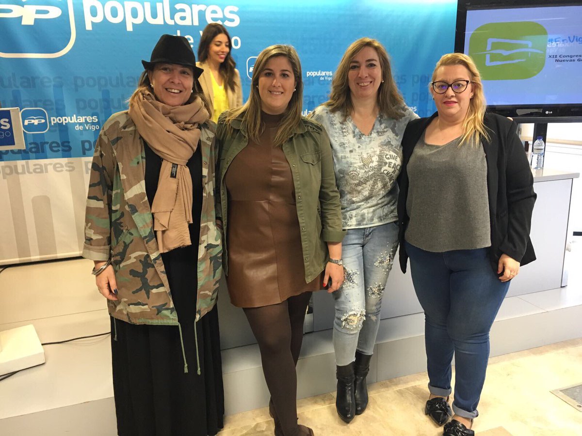 luciamolares7's tweet photo. #En VigoHayFuturo Enhorabuena Rocío presidenta de nuevas generaciones en Vigo , XII congreso local .Ilusión y trabajo en esta etapa https://t.co/0F6m6Q4WKE