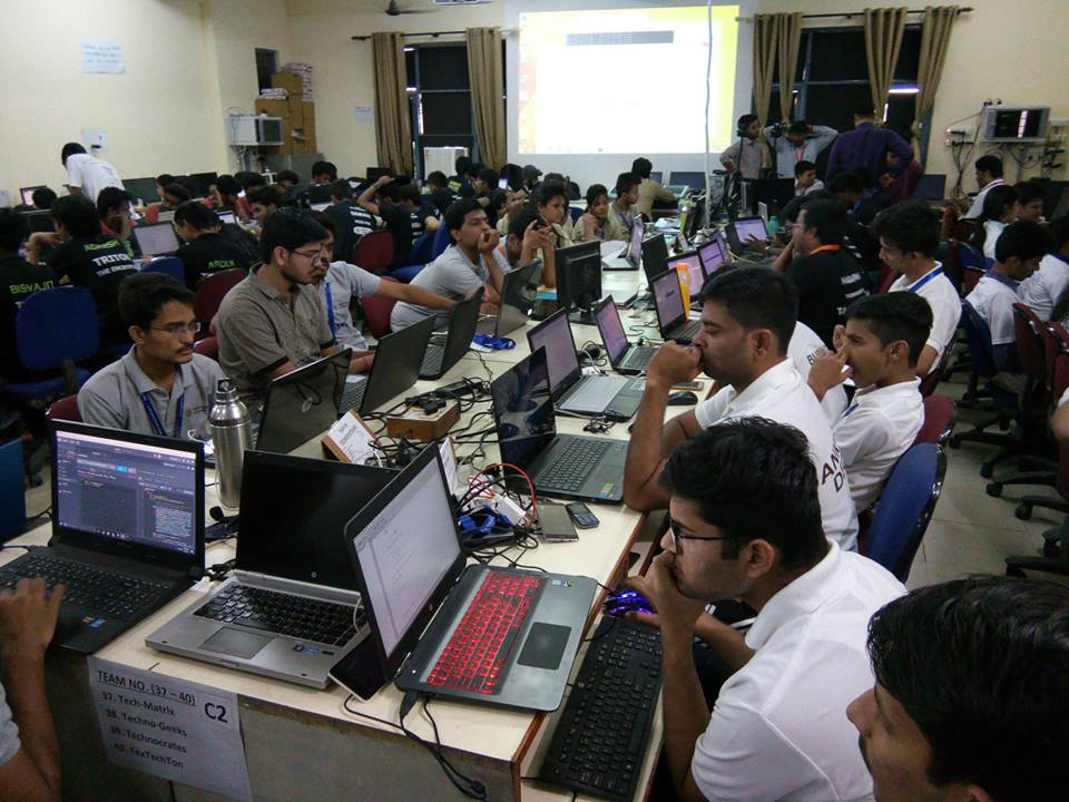 officialksaini's tweet photo. Feeling Proud #WorldsbiggestHackathon
#ProudHostJECRC @PrakashJavdekar @HRDMinistry @narendramodi @PMOIndia @IndiaKaIdea https://t.co/inFBNaeO35