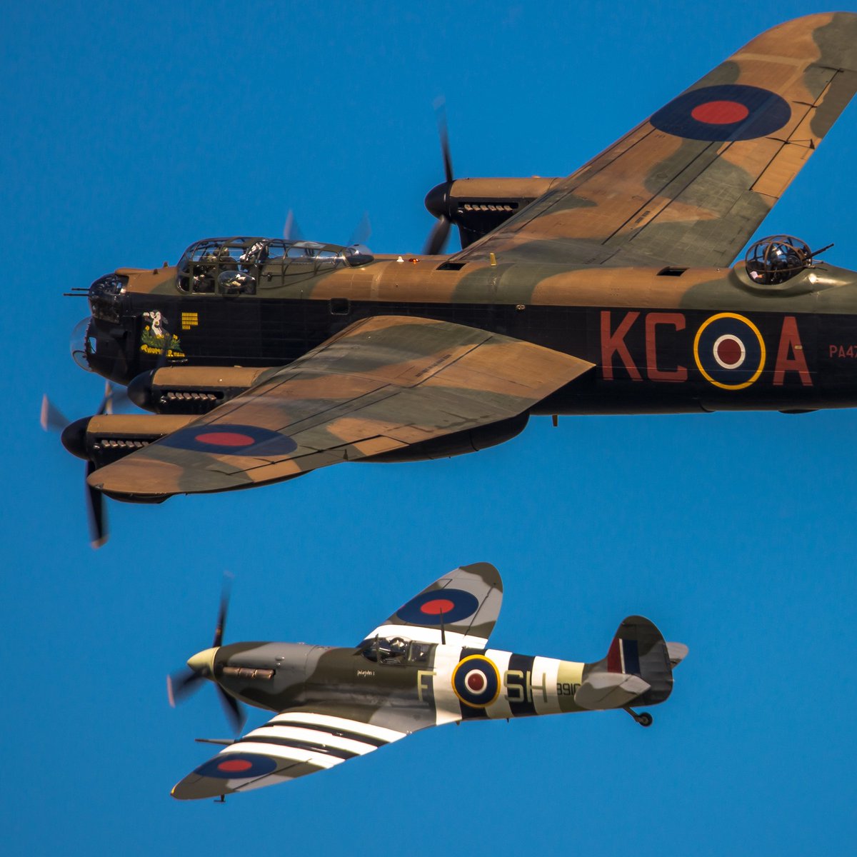 theblakokid's tweet photo. Happy 99th Birthday to the @RoyalAirForce . Thanks to all those who have served and continue to do so #RAF99 #lestweforget https://t.co/9tX7TmjRFQ