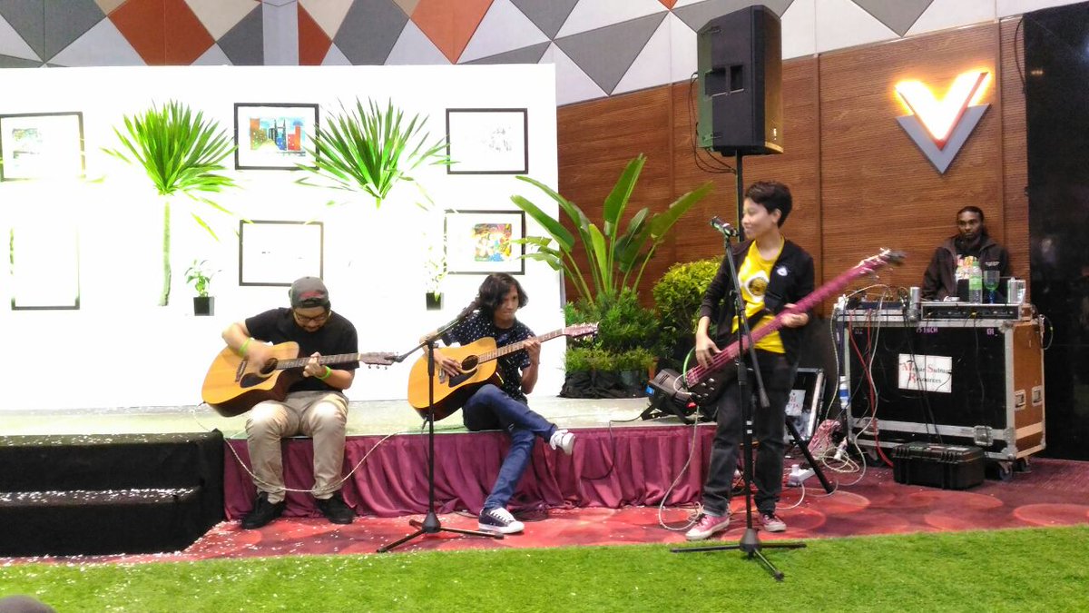 Rantaiart's tweet photo. @wearethemash at #SAYignite2017 #RANTOUR17 https://t.co/zajempxxMu