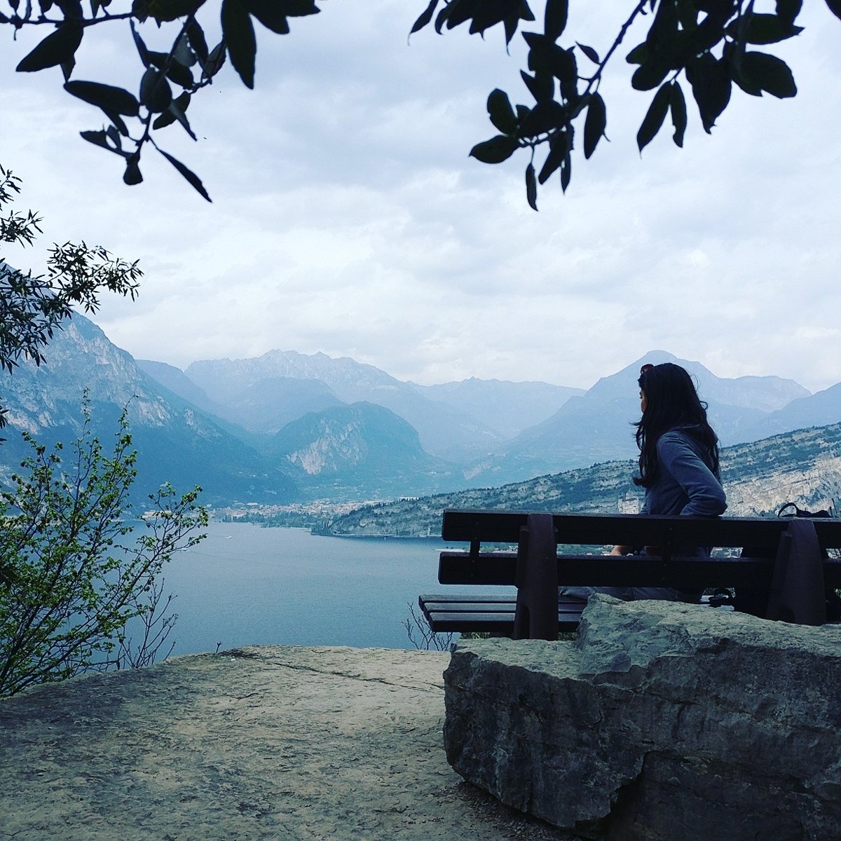 untrolleyperdue's tweet photo. Oggi siamo partiti da Torbole e abbiamo costeggiato il #lagodigarda seguendo il percorso #busatte #tempesta: fantastico! #untrolleyperdue https://t.co/Wj5uyKOGqh