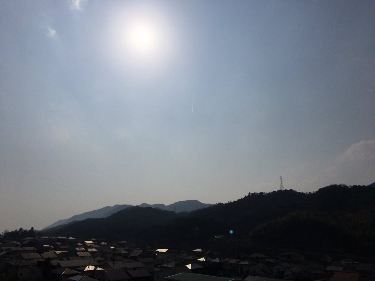 MShu76's tweet photo. ついに一人暮らしかー…
一人になったらなったで意外とすることないな笑
尾道いいところだったな！！
またちょっとしたら帰ろっかな？？😉
てか、パッキンまではいってないぞ！？笑 https://t.co/0chaxQInLe
