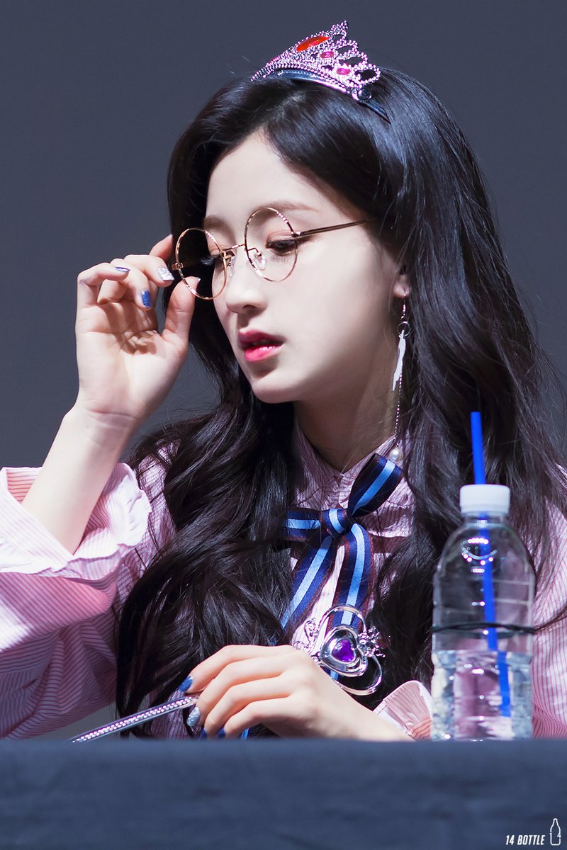 shinborapics's tweet photo. 170326 https://t.co/lU8mKmaz1A