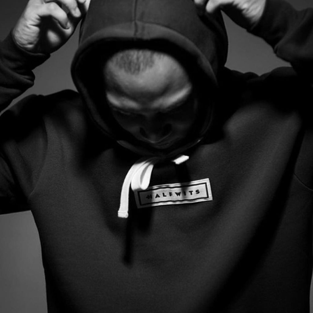 hypestreet_'s tweet photo. • H A L F W I T S • fresh
🏳 @halfwits
🏴 @hypestreet
🔗 #halfwit #hypestreet #neversleep #streetwear #style #vibes #… https://t.co/xm2IVsEusj https://t.co/K998aTjieM