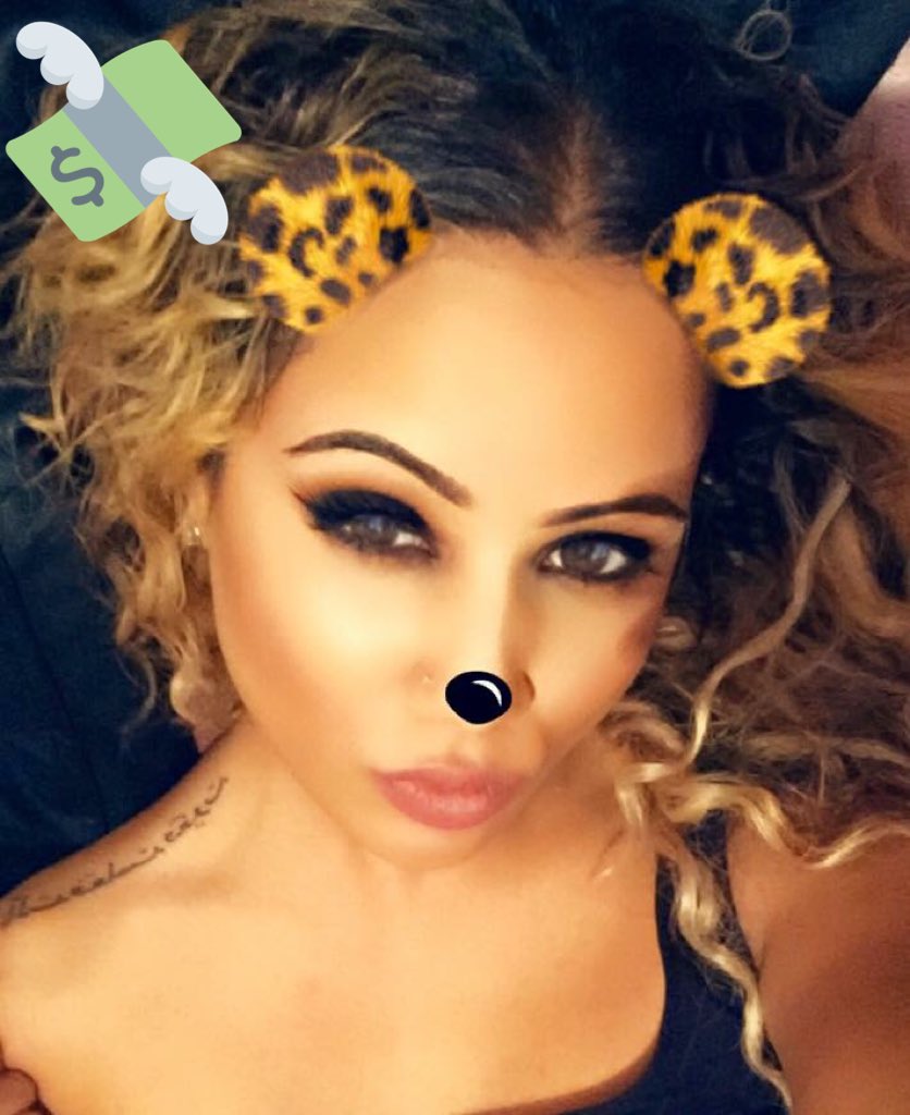 Mimmzi1's tweet photo. In the mood for some rinsing! #rinse #rinsing #Paypigs #finsubs #findomme @underdeskloser @uk_findom @CashMeetUK @RTPiggeh @RTfucker https://t.co/13pxJ54X2e