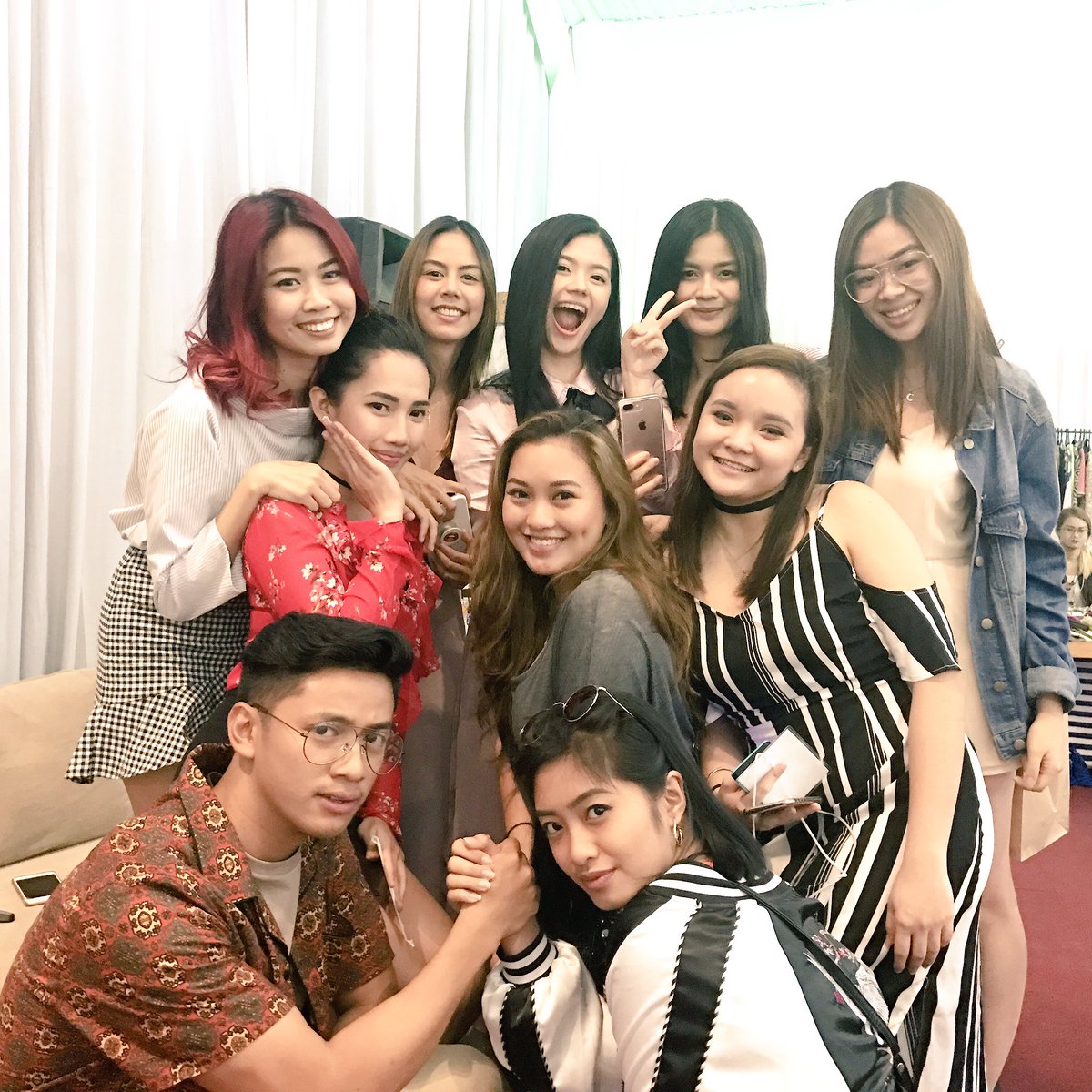 popdistrictbzar's tweet photo. Day 2. And that's a wrap for #PDBsummer 2017 ππ±π DAGHANG SALAMAT, Cebu! ππ» https://t.co/nEBrvYbJNT