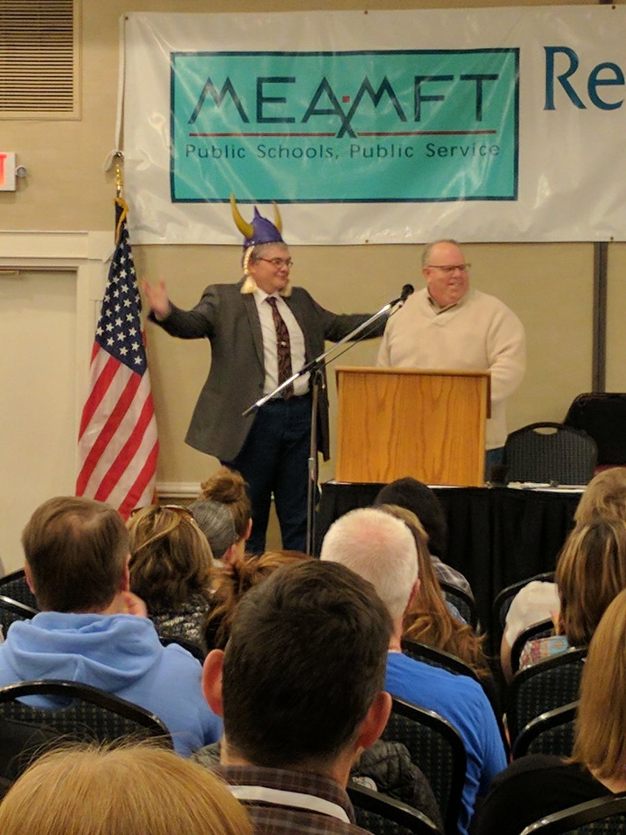 dfladmo's tweet photo. Rich and Al share a moment with a few friends #RepAssembly17 https://t.co/SfyBLDKHBI